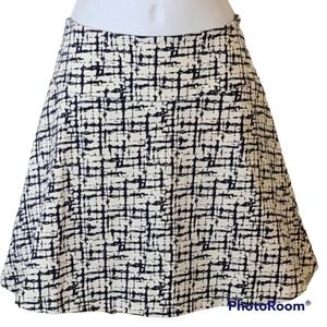 Navy and White Sporty Tennis or Everyday Skort w/Pockets Size M